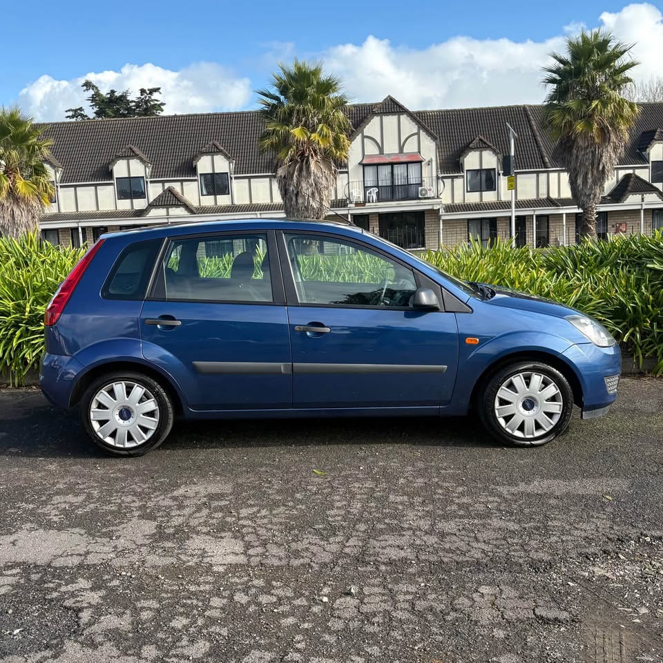 FORD FIESTA *60,000 KMS* ($35 WEEKLY)
