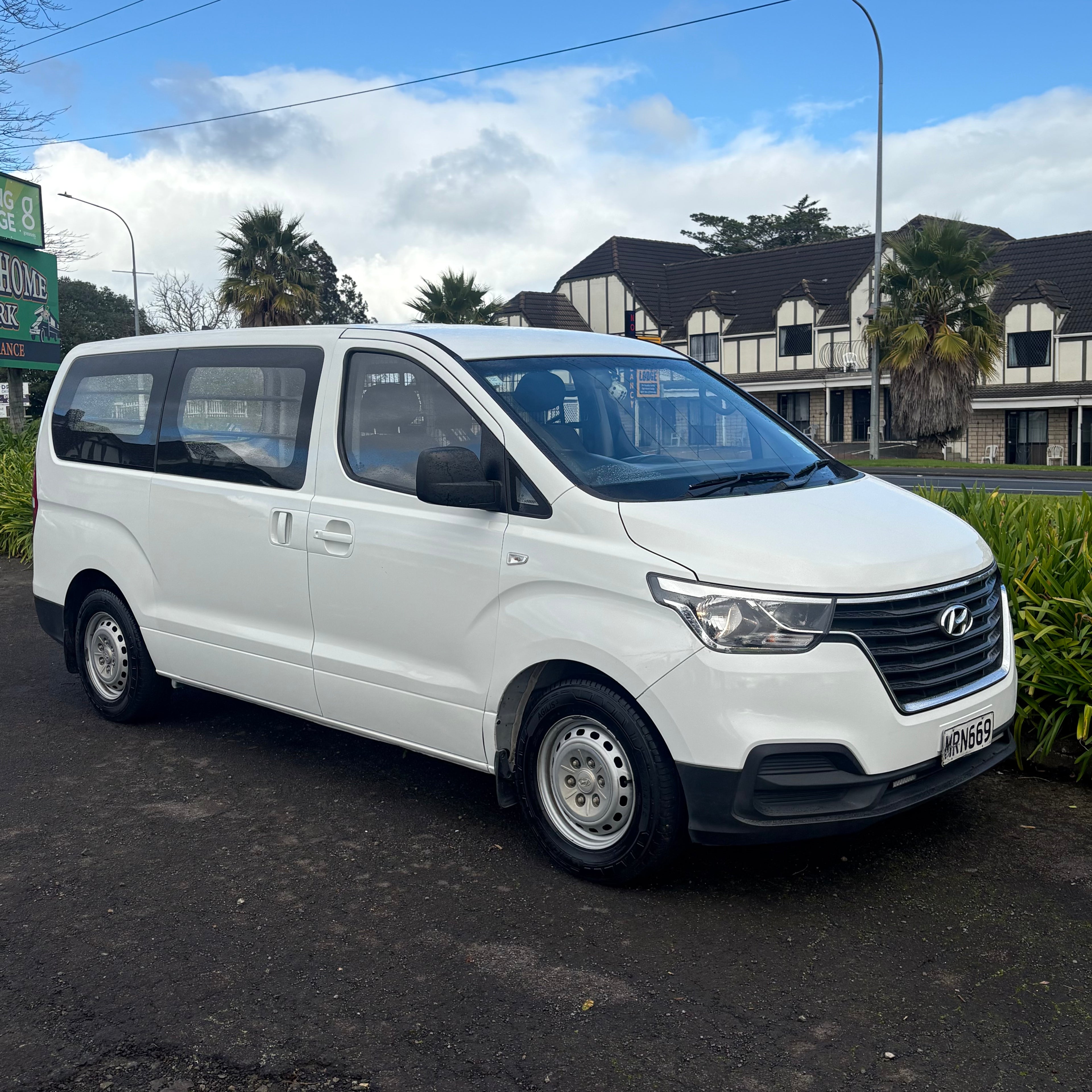 HYUNDAI ILOAD *$138 WEEKLY