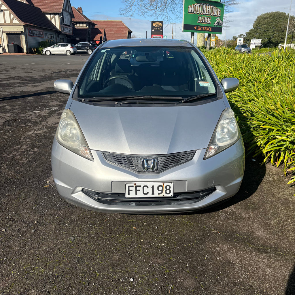 2010 Honda Fit *Super Low Kms*