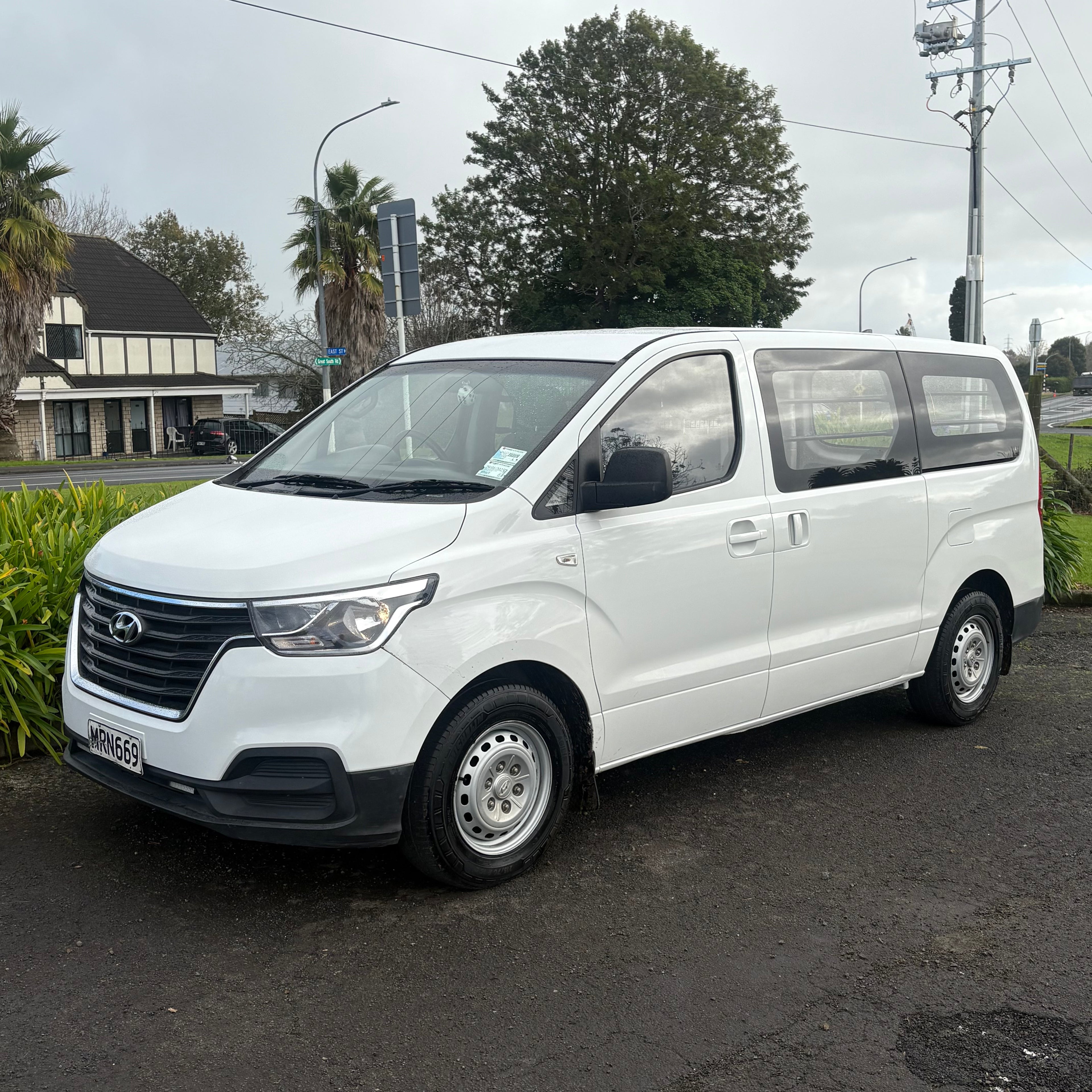 HYUNDAI ILOAD *$138 WEEKLY