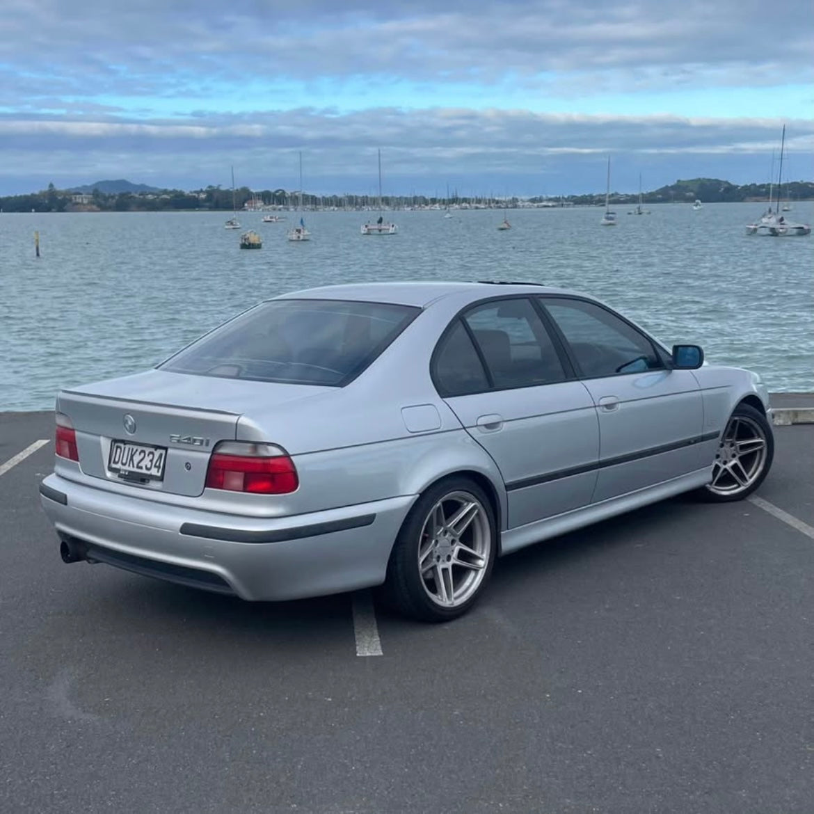 BMW E39 540i