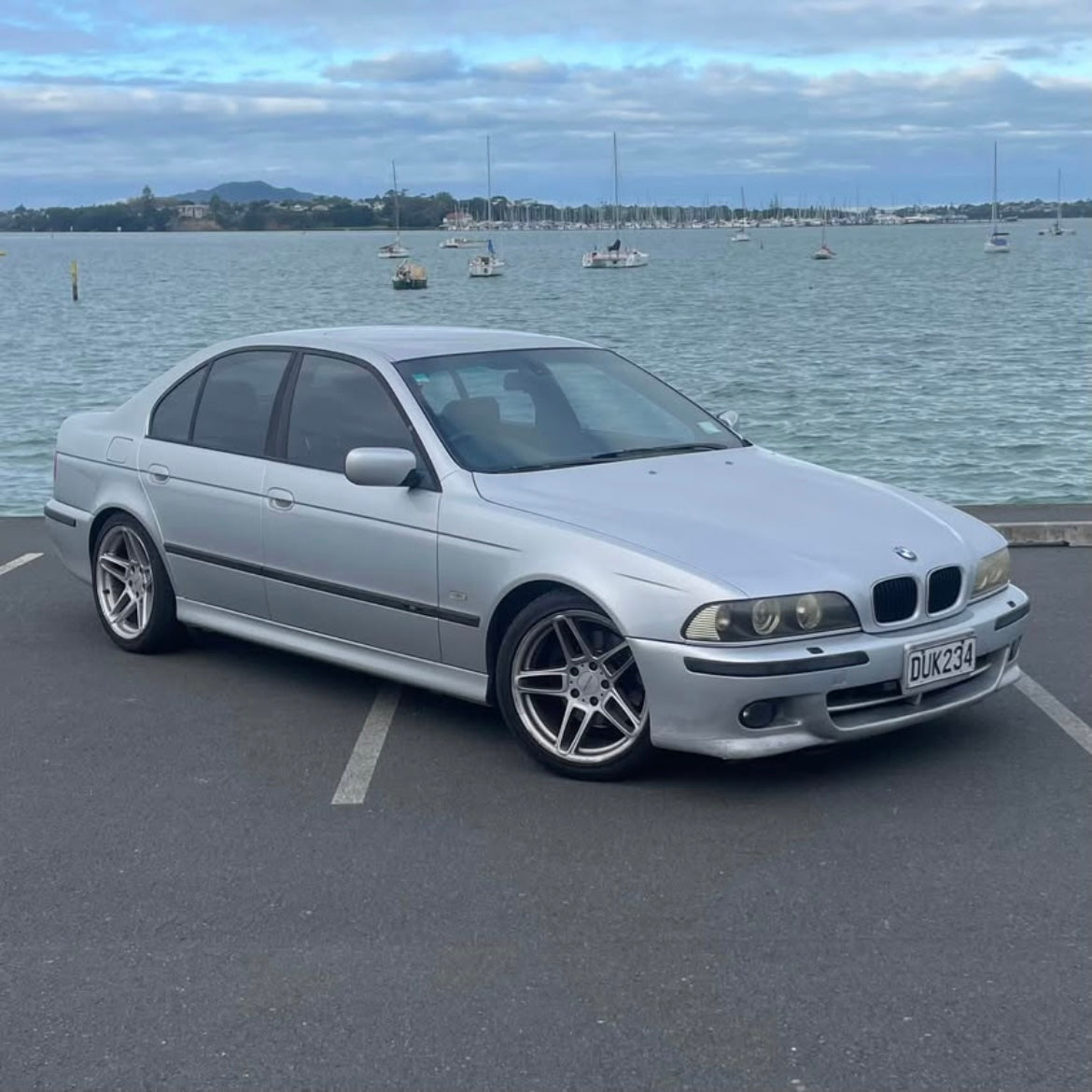 BMW E39 540i
