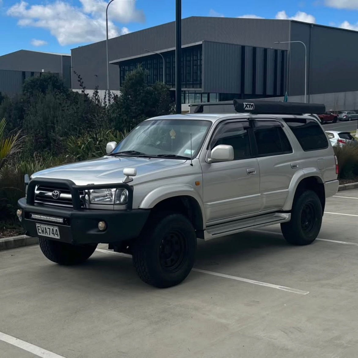 Hilux Surf V6 *$86 Per Week*