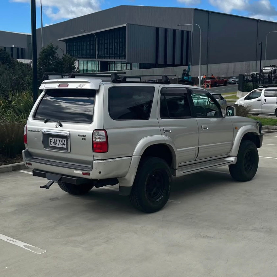 Hilux Surf V6 *$86 Per Week*