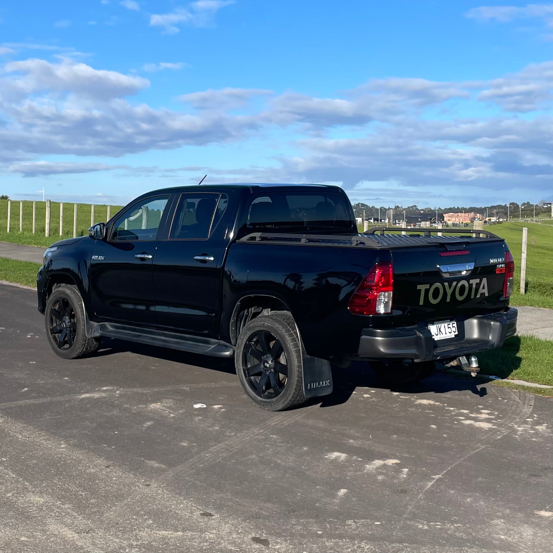 Toyota Hilux SR5 TRD