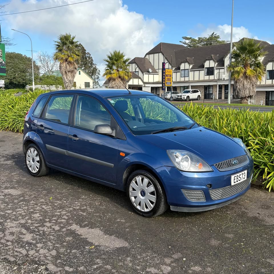 FORD FIESTA *60,000 KMS* ($35 WEEKLY)